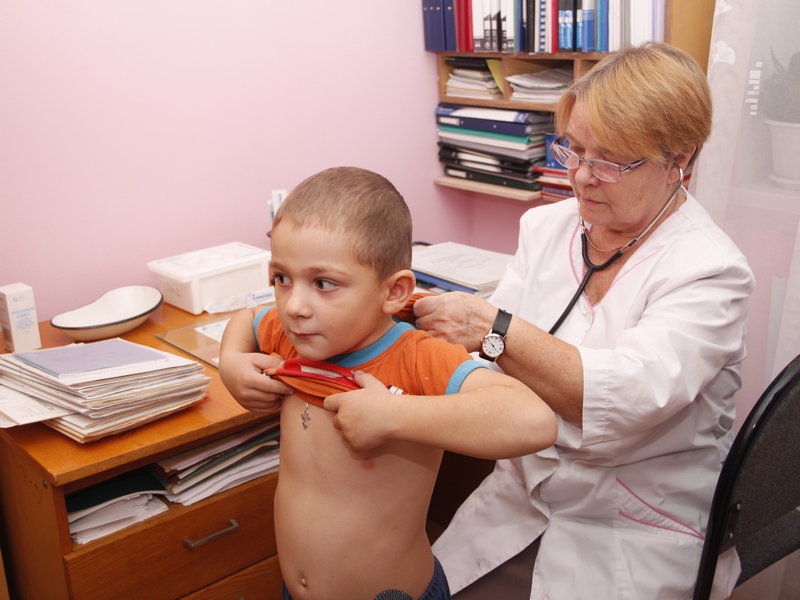 Чем можно снять зуд при аллергии у ребенка